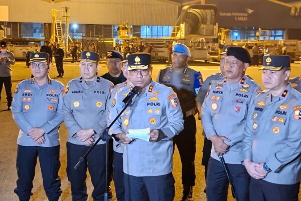 Pasukan Brimob Sudah Bergerak ke Lokasi Bencana, Perkuat Operasi Penyelamatan dan Kemanusiaan di NTT